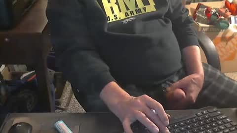 Snapshot of islandduke chatting on January 6, 2025, 4:02 pm Duke online show from January 6, 2025, 4:02 pm