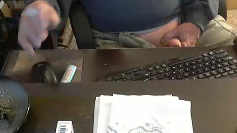 Snapshot of islandduke chatting on January 13, 2025, 12:02 pm Duke online show from January 13, 2025, 12:02 pm