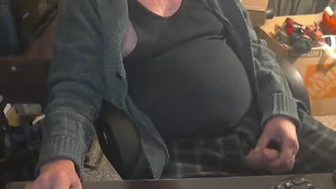 Snapshot of islandduke chatting on January 23, 2025, 4:04 pm Duke online show from January 23, 2025, 4:04 pm