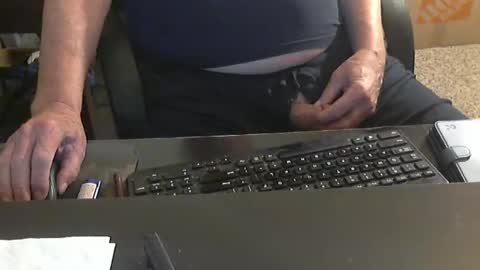 Snapshot of islandduke chatting on October 12, 2025, 3:22 pm Duke online show from October 12, 2025, 3:22 pm