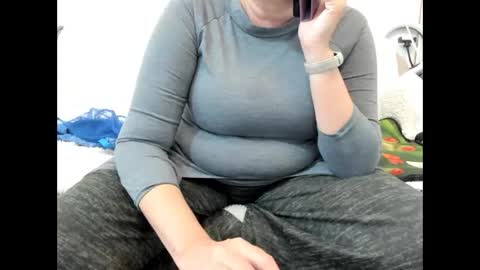 Snapshot of israelymilf chatting on December 22, 2024, 1:55 pm Marta online show from December 22, 2024, 1:55 pm