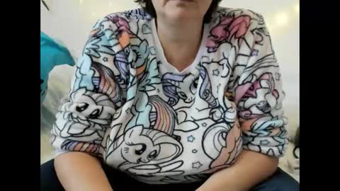 Snapshot of israelymilf chatting on February 6, 2025, 8:50 am Marta online show from February 6, 2025, 8:50 am