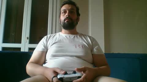 italianbigboy93 online show from October 21, 2025, 12:39 pm