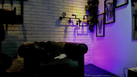 Snapshot of italomoore chatting on September 10, 2025, 11:21 am Italo Moore online show from September 10, 2025, 11:21 am