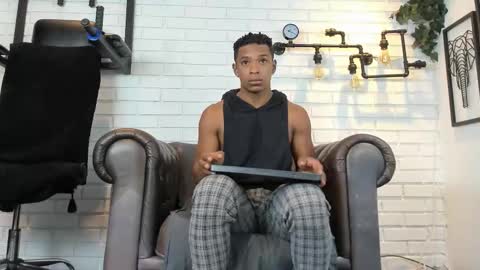 Snapshot of italomoore chatting on September 15, 2025, 11:21 am Italo Moore online show from September 15, 2025, 11:21 am