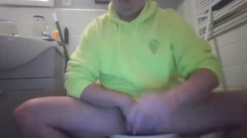 Snapshot of itsavibeouthere chatting on November 10, 2025, 4:22 am itsavibeouthere online show from November 10, 2025, 4:22 am