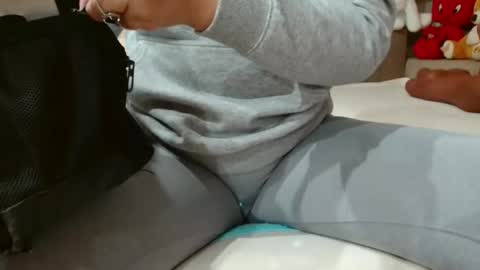 Snapshot of itsbustymommy chatting on September 28, 2025, 10:15 pm Busty mommy online show from September 28, 2025, 10:15 pm