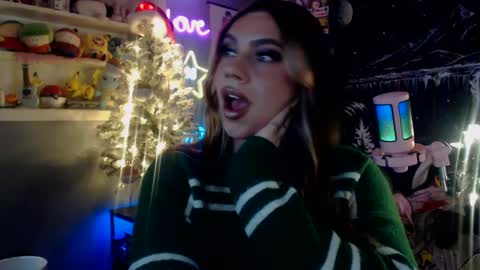 Snapshot of itsnickibabyy chatting on December 25, 2024, 11:31 pm Nicki Foxx online show from December 25, 2024, 11:31 pm