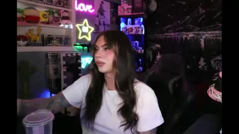 Snapshot of itsnickibabyy chatting on January 31, 2025, 8:01 pm Nicki Foxx online show from January 31, 2025, 8:01 pm