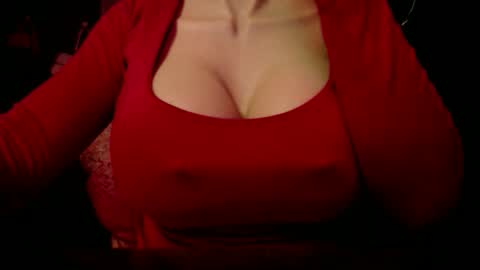 Snapshot of itsur_sweetiepie chatting on October 29, 2025, 12:02 am itsur_sweetiepie online show from October 29, 2025, 12:02 am