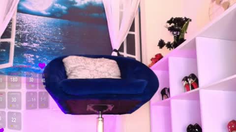 Snapshot of itzel__ chatting on March 10, 2025, 1:54 pm Call me Itzel online show from March 10, 2025, 1:54 pm