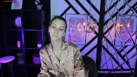 Snapshot of iva_bananas chatting on October 27, 2025, 1:48 pm Iva online show from October 27, 2025, 1:48 pm