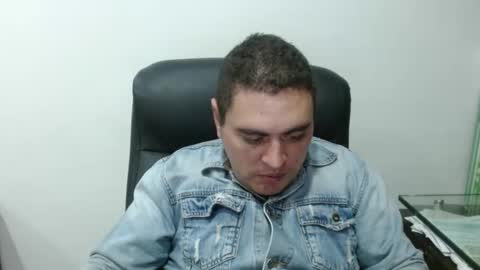 Snapshot of ivan_sexyx chatting on January 18, 2025, 6:13 am Ivan M online show from January 18, 2025, 6:13 am