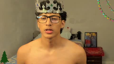 Snapshot of ivano_jones chatting on December 19, 2024, 3:51 am Ivano online show from December 19, 2024, 3:51 am