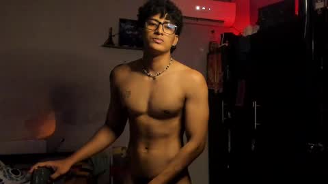 Snapshot of ivano_jones chatting on February 27, 2025, 3:04 am Ivano online show from February 27, 2025, 3:04 am