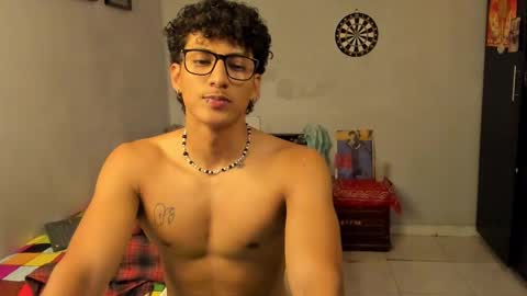 Snapshot of ivano_jones chatting on March 8, 2025, 12:09 pm Ivano online show from March 8, 2025, 12:09 pm