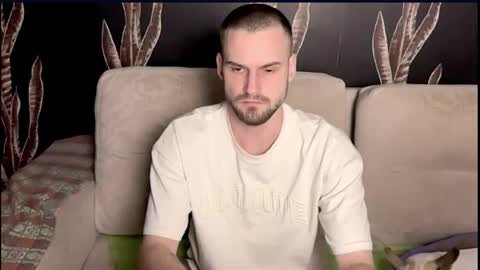 Snapshot of iveran_love1 chatting on October 18, 2025, 7:03 pm iveran online show from October 18, 2025, 7:03 pm