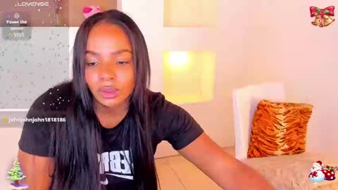 Snapshot of ivybliss8 chatting on December 28, 2024, 2:53 pm i v y  b l i s s online show from December 28, 2024, 2:53 pm