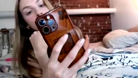 Snapshot of ivygrave chatting on September 13, 2025, 2:11 am ivygrave online show from September 13, 2025, 2:11 am