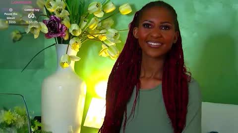 Snapshot of izzie_sugar chatting on October 9, 2025, 7:12 pm Sugar Babe online show from October 9, 2025, 7:12 pm