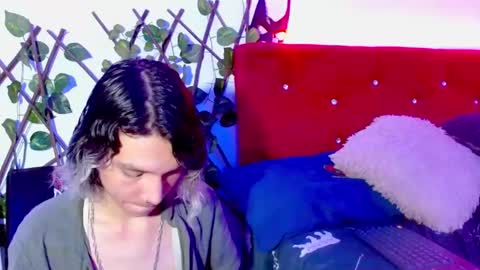 Snapshot of jack_s21 chatting on December 3, 2024, 10:40 pm Laick online show from December 3, 2024, 10:40 pm