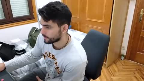 Snapshot of jackecuador chatting on February 5, 2025, 4:36 pm Jack online show from February 5, 2025, 4:36 pm