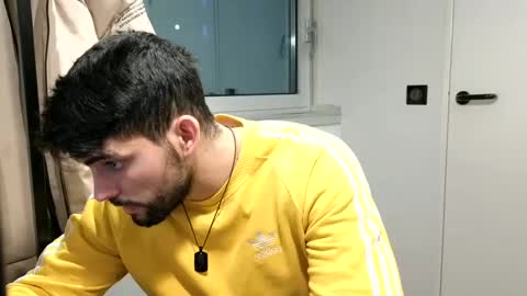 Snapshot of jackecuador chatting on February 8, 2025, 5:29 pm Jack online show from February 8, 2025, 5:29 pm