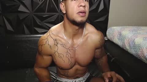 Snapshot of jacob_beckett chatting on February 19, 2025, 11:28 am Jacob online show from February 19, 2025, 11:28 am