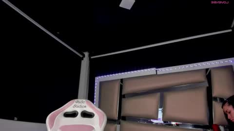 Snapshot of jadeestudios chatting on September 12, 2025, 2:11 am jadeestudios online show from September 12, 2025, 2:11 am