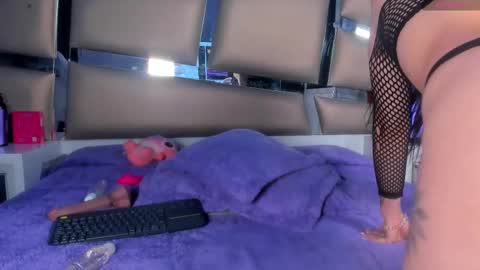 Snapshot of jadeestudios chatting on October 7, 2025, 2:09 am jadeestudios online show from October 7, 2025, 2:09 am