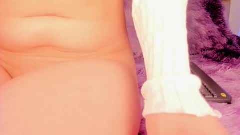 Snapshot of jadeestudios chatting on November 4, 2025, 8:13 am jadeestudios online show from November 4, 2025, 8:13 am