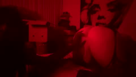 jaguarevermoore1 online show from October 21, 2025, 3:07 am