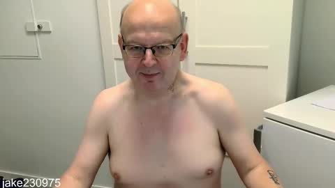 Snapshot of jake230975 chatting on October 8, 2025, 8:17 pm Jake2309 online show from October 8, 2025, 8:17 pm