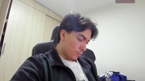 Snapshot of jake_murphy chatting on January 24, 2025, 5:53 pm jake_murphy online show from January 24, 2025, 5:53 pm