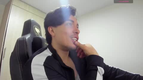 Snapshot of jake_murphy chatting on February 4, 2025, 5:53 am jake_murphy online show from February 4, 2025, 5:53 am