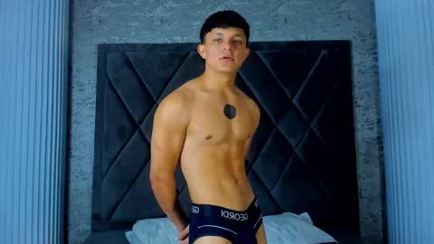 Snapshot of jamesgolden_ chatting on March 3, 2025, 12:27 pm jamesgolden_ online show from March 3, 2025, 12:27 pm