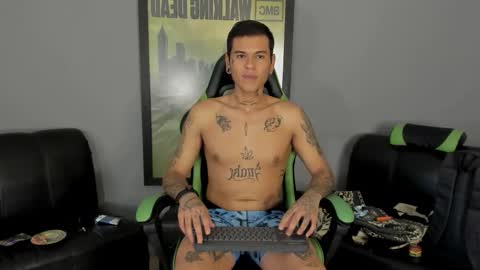 Snapshot of jamesinked_ chatting on February 6, 2025, 8:23 pm Jamesinked online show from February 6, 2025, 8:23 pm