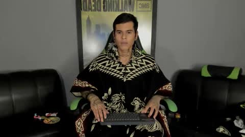 Snapshot of jamesinked_ chatting on March 10, 2025, 1:56 am Jamesinked online show from March 10, 2025, 1:56 am