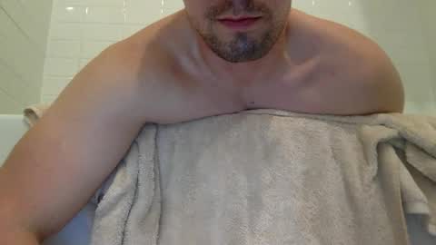 Snapshot of jamesnewtron chatting on February 13, 2025, 3:18 am jamesnewtron online show from February 13, 2025, 3:18 am