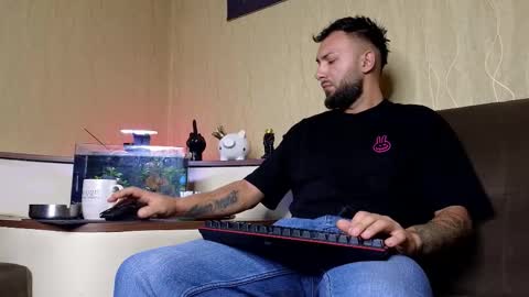 Snapshot of jamienoxus chatting on September 19, 2025, 7:54 am Robbie online show from September 19, 2025, 7:54 am