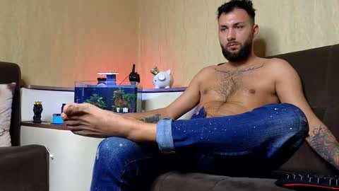 Snapshot of jamienoxus chatting on October 3, 2025, 8:33 am Robbie online show from October 3, 2025, 8:33 am