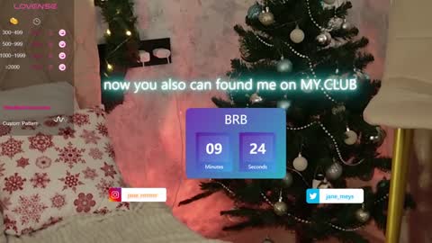 Snapshot of jane_meys chatting on December 24, 2024, 8:22 am your kitty JANE roawww online show from December 24, 2024, 8:22 am