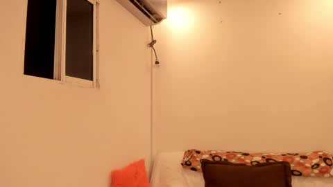 Snapshot of jane_monttgomery chatting on February 18, 2025, 1:10 am Jane  M online show from February 18, 2025, 1:10 am