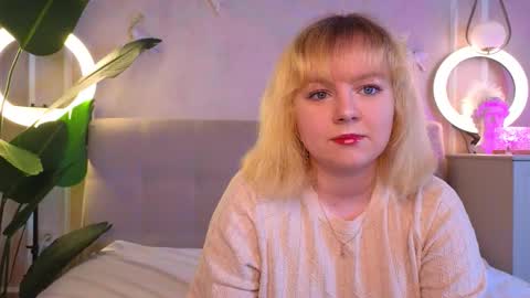 Snapshot of janestokes chatting on November 7, 2025, 10:04 am Diane online show from November 7, 2025, 10:04 am