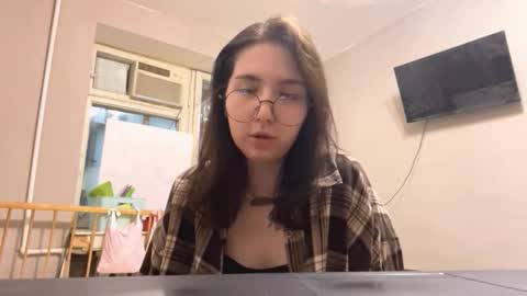 Snapshot of janetlarrabee chatting on November 13, 2025, 10:25 am Hello My name is Lia im new model here and little but shy but curious. online show from November 13, 2025, 10:25 am