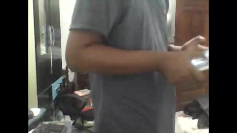 Snapshot of jariop147 chatting on February 16, 2025, 12:52 am Jairo online show from February 16, 2025, 12:52 am