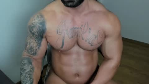 Snapshot of jaxonhunk chatting on February 16, 2025, 11:37 pm JaxonHunk online show from February 16, 2025, 11:37 pm