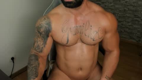 Snapshot of jaxonhunk chatting on September 23, 2025, 8:12 pm JaxonHunk online show from September 23, 2025, 8:12 pm