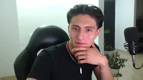 jay online show from September 12, 2025, 2:44 am