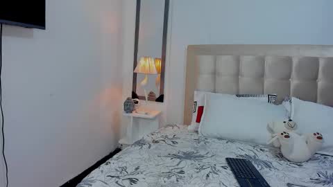 Snapshot of jdaniel_shellby chatting on January 17, 2025, 1:25 am jhon online show from January 17, 2025, 1:25 am